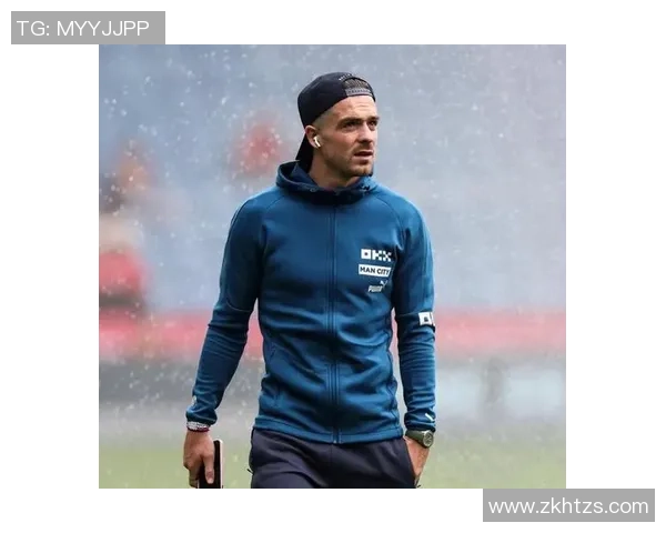 足球球星亲自刷鞋引发热议展现勤俭态度激励年轻球员 足球球星亲自刷鞋引发热议展现勤俭态度激励年轻球员