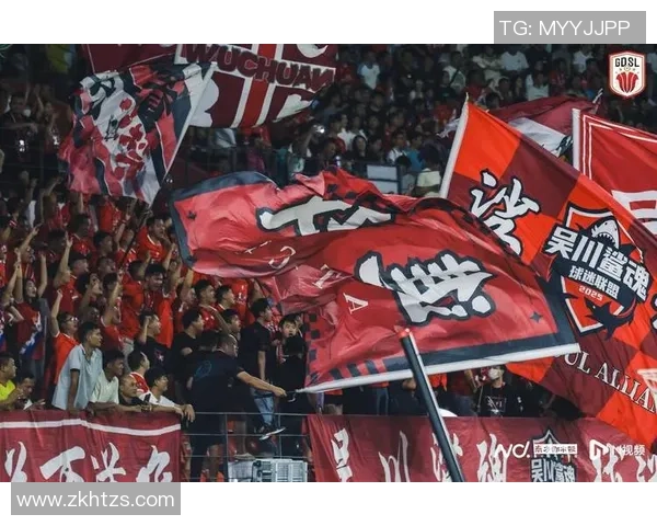 足球球星定制t恤展现独特魅力彰显球迷热情与运动时尚结合 足球球星定制t恤展现独特魅力彰显球迷热情与运动时尚结合